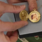 Product video, thumbnail 3 of 13