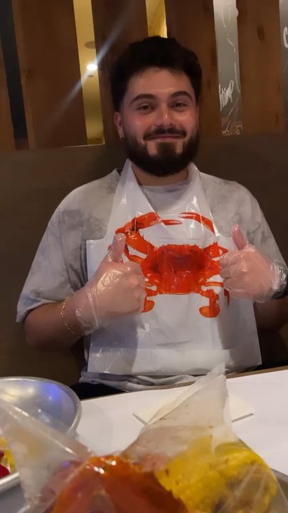 King Crab House - His first time trying crab! - Seafood Near Me - Mansfield, Texas
