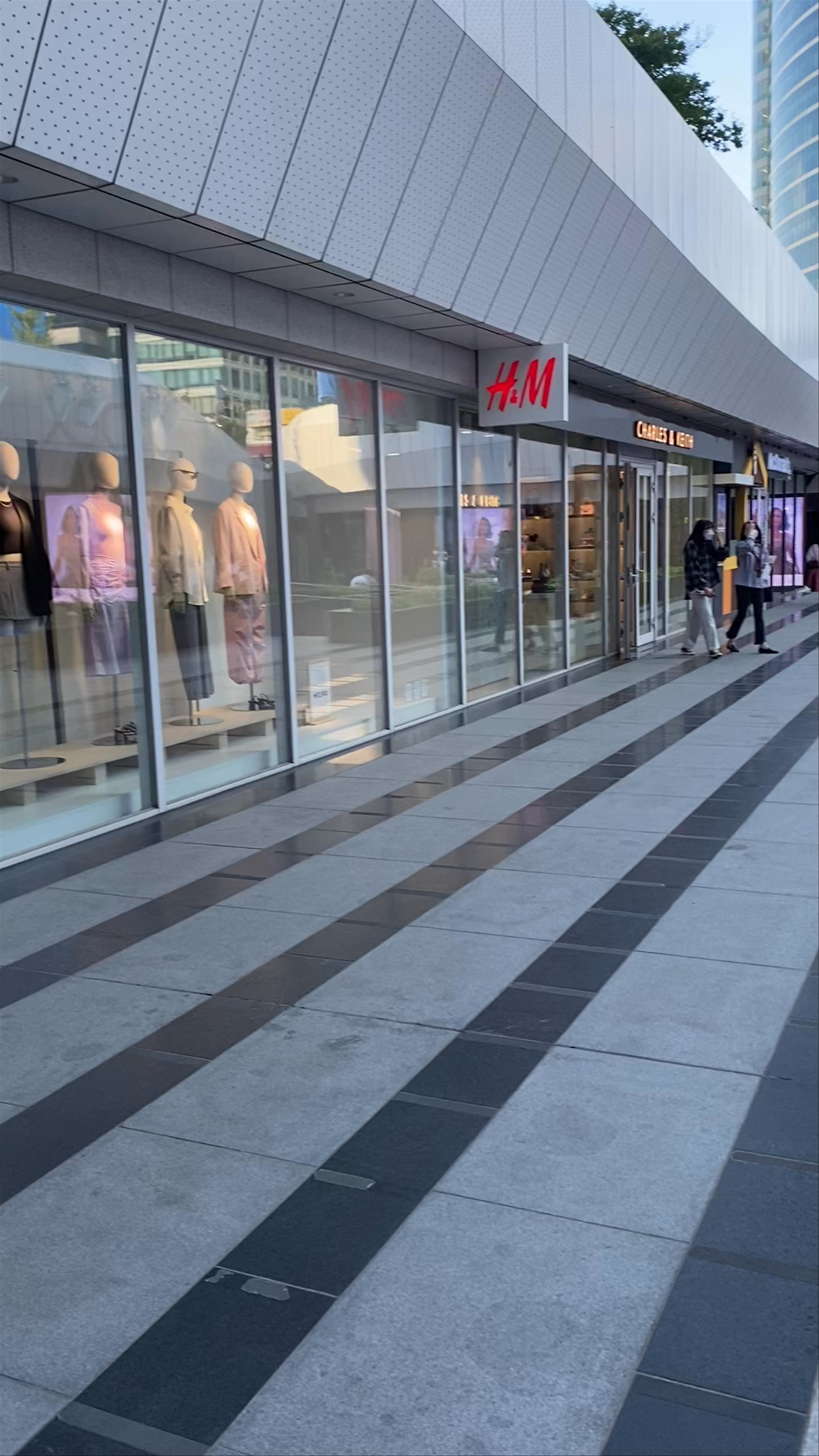 Browsing H&M in Gangnam: Trendy Urban Shopping Experience in Seoul