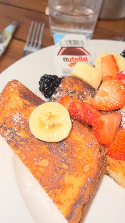 Limonada Bar + Brunch - Nutella French toast ! - Breakfast & Brunch Near Me - Miami Beach, Florida