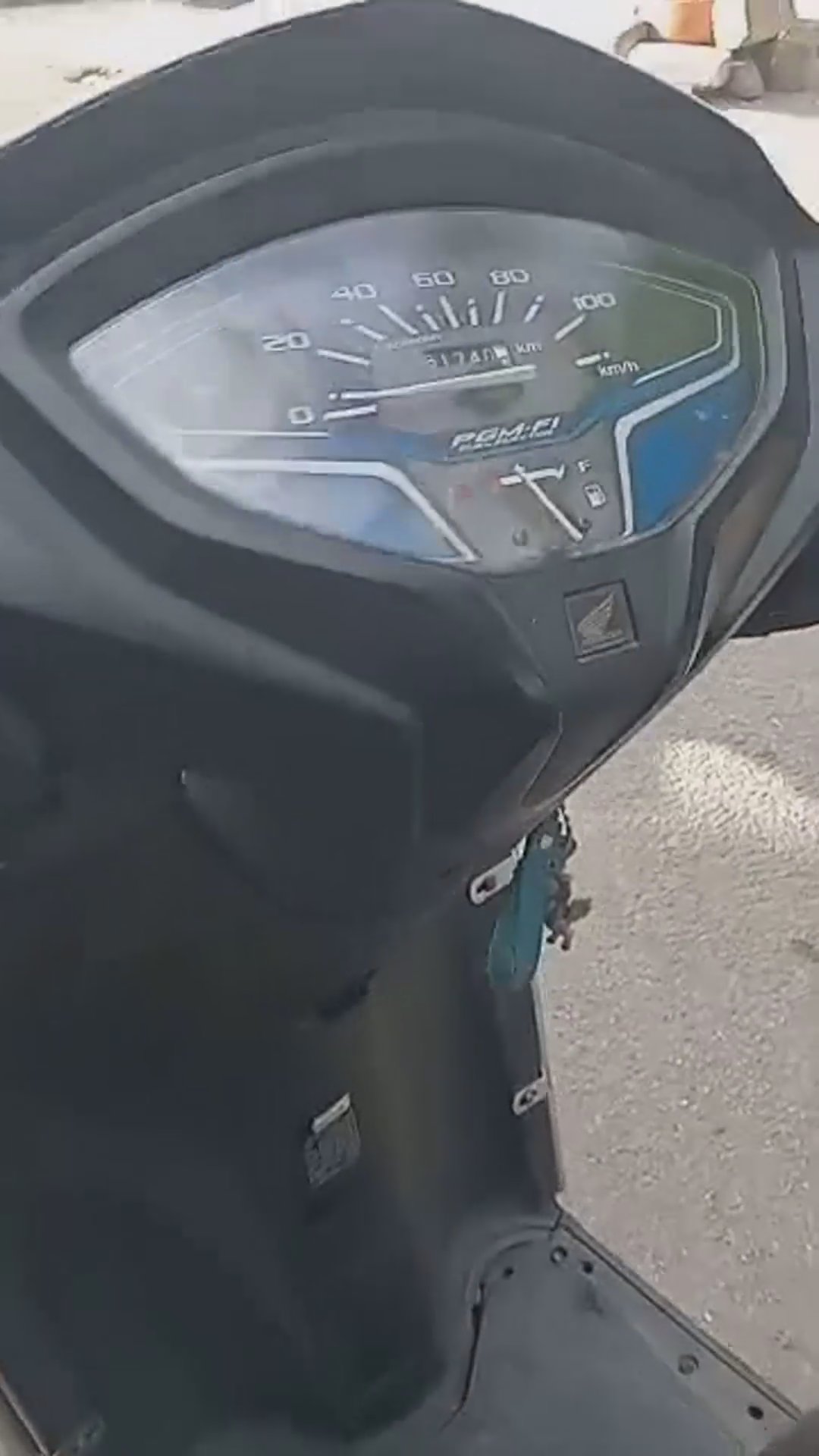 Walk-around video thumbnail