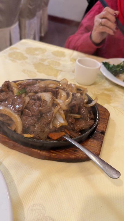 Original Triple Crown Restaurant - Hot Platter Tenderloin - Chinese Near Me - Chicago, Illinois