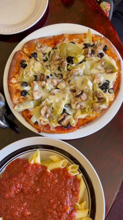 Lombardi's - Pizza pasta - Italian Near Me - Cambria, California