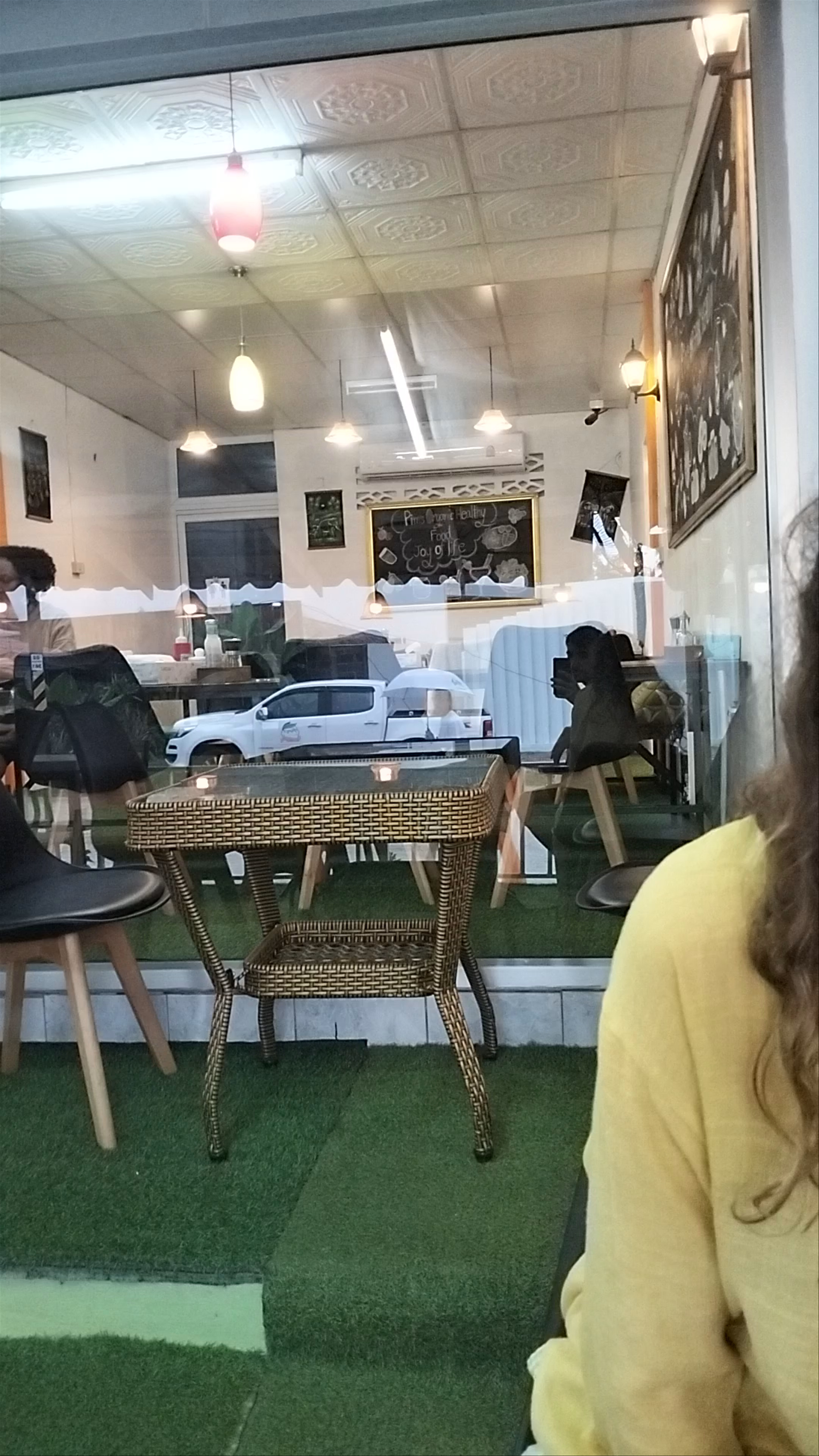 Pims Organic Boutique & Joy of Life Cafe at Pantip Market - Healthy Relaxed Vibes in Ko Pha-ngan
