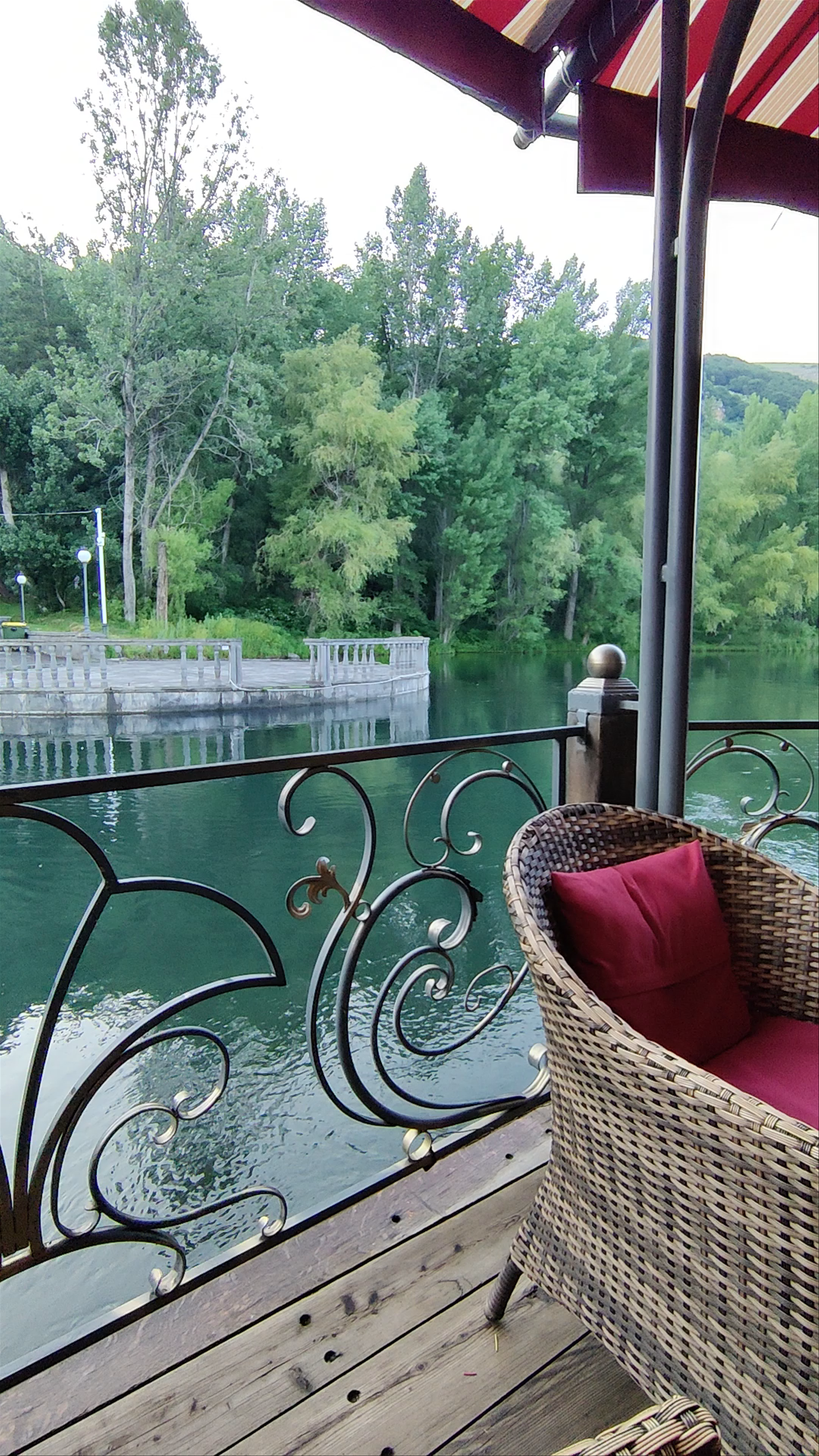 Swimming Cafe "Jermuk"