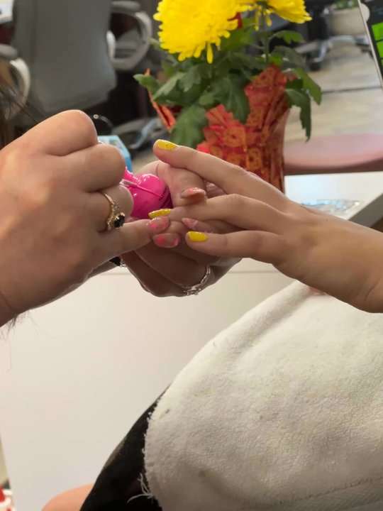 Special Nail Spa - Cute flower for her birthday - Nail Salons Near Me - Rocklin, California