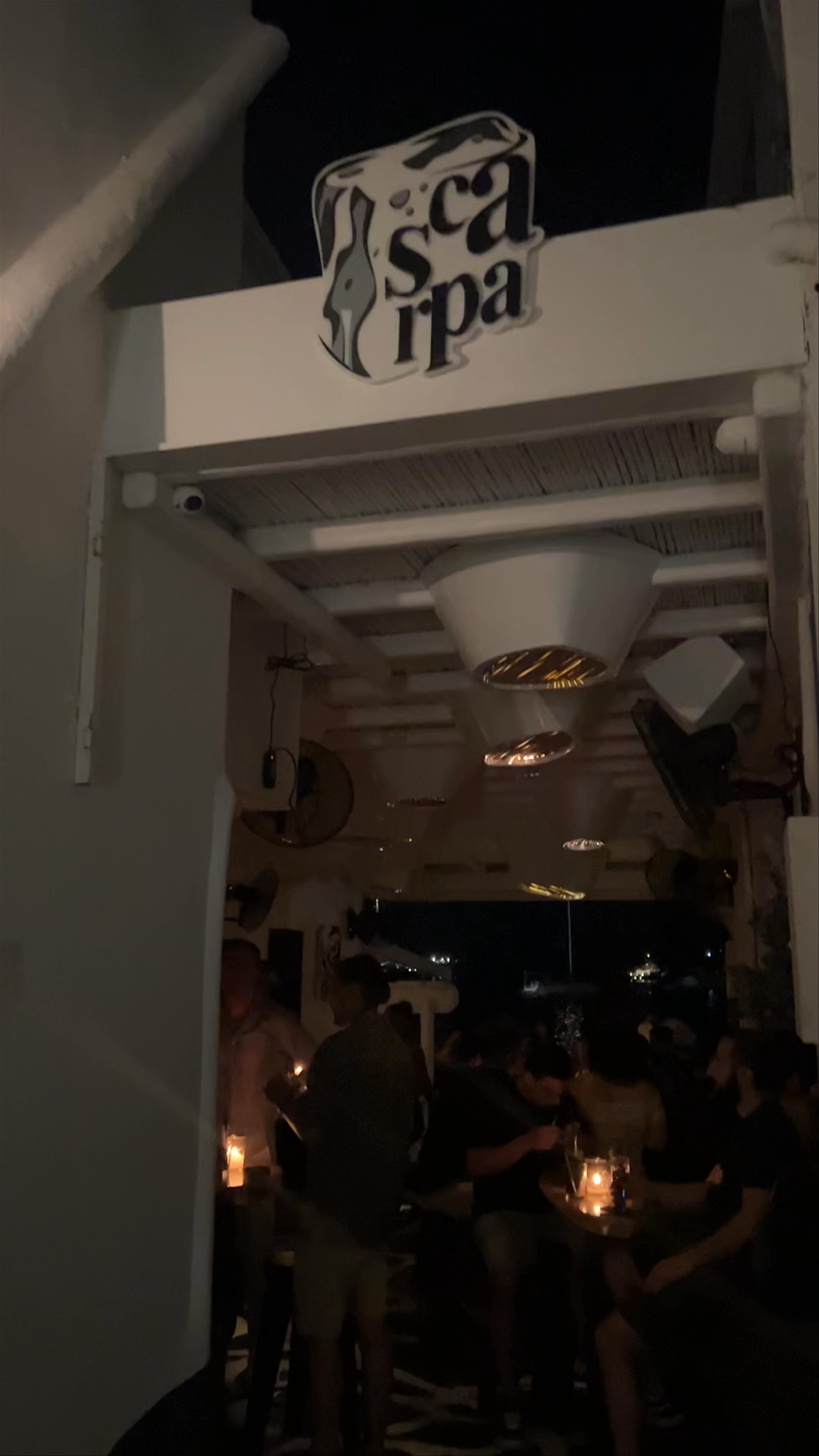 Scarpa bar