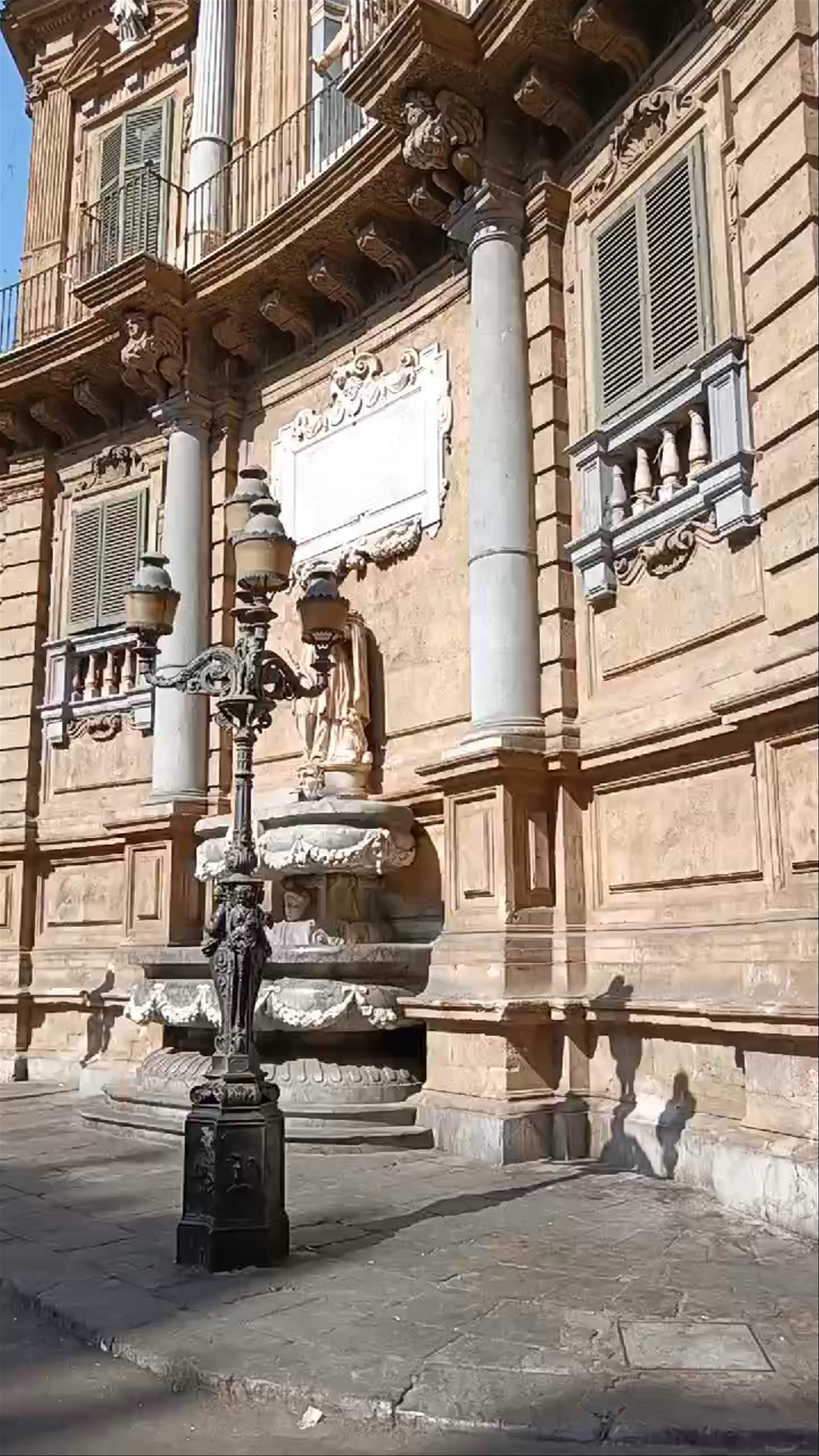 Piazza Villena (Quattro Canti)