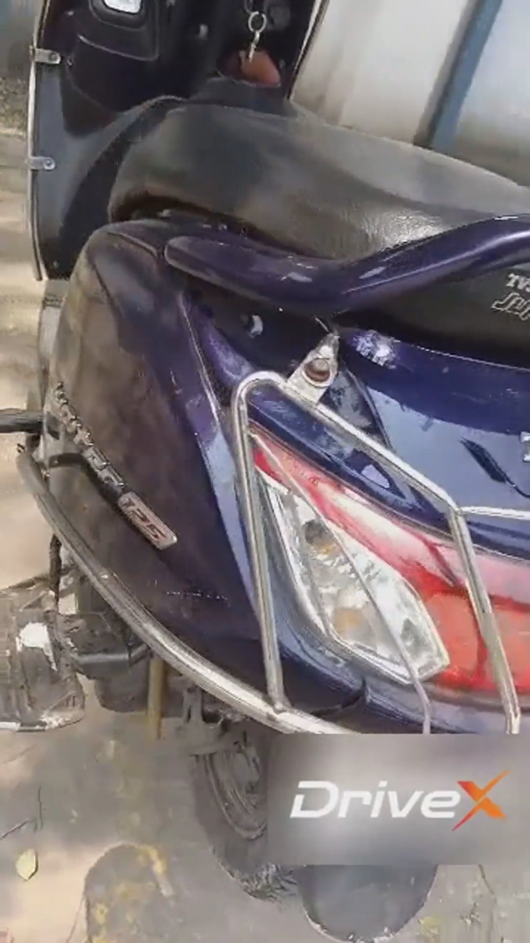 Walk-around video thumbnail