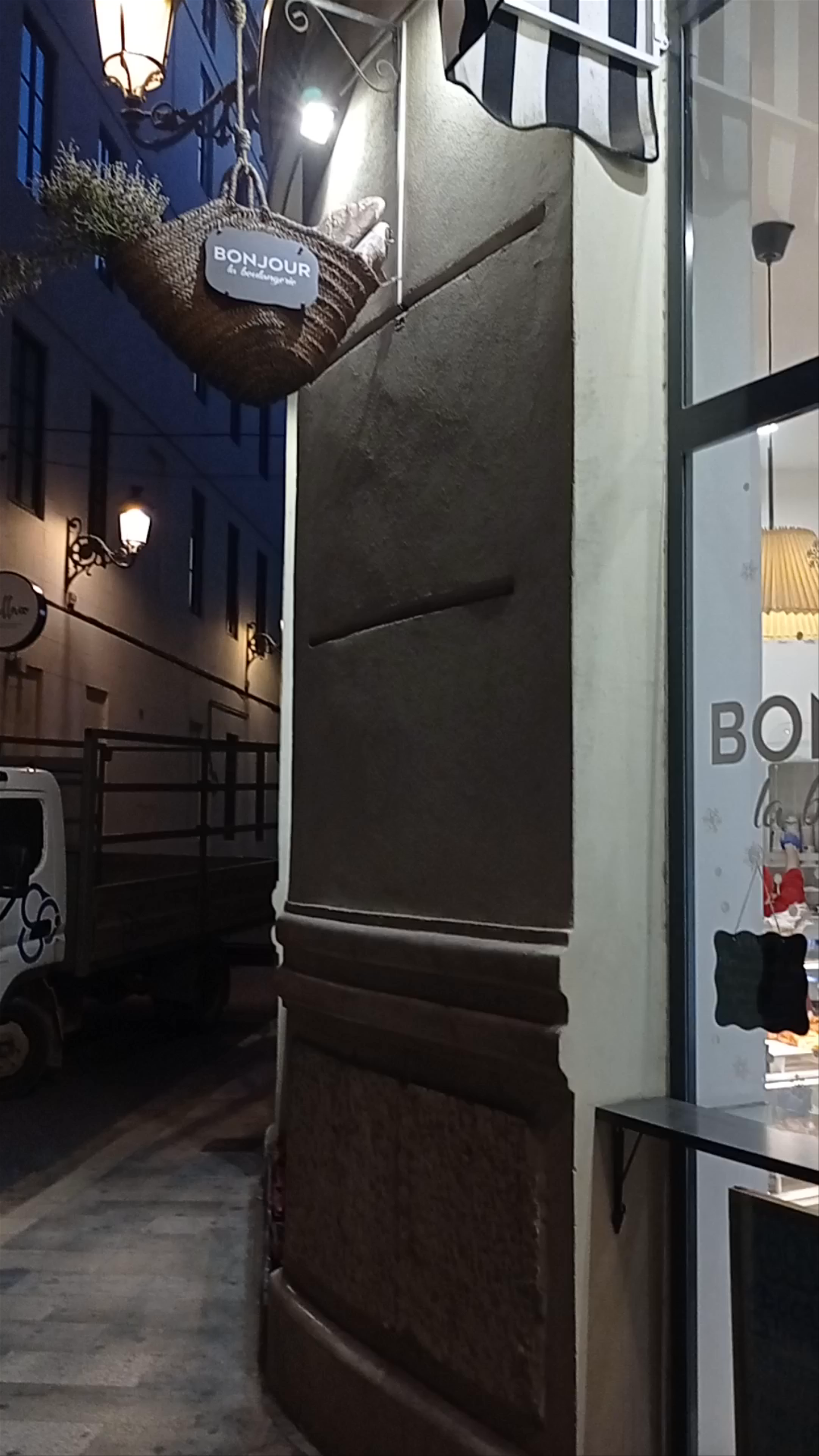 Bonjour Pastelería/Panadería