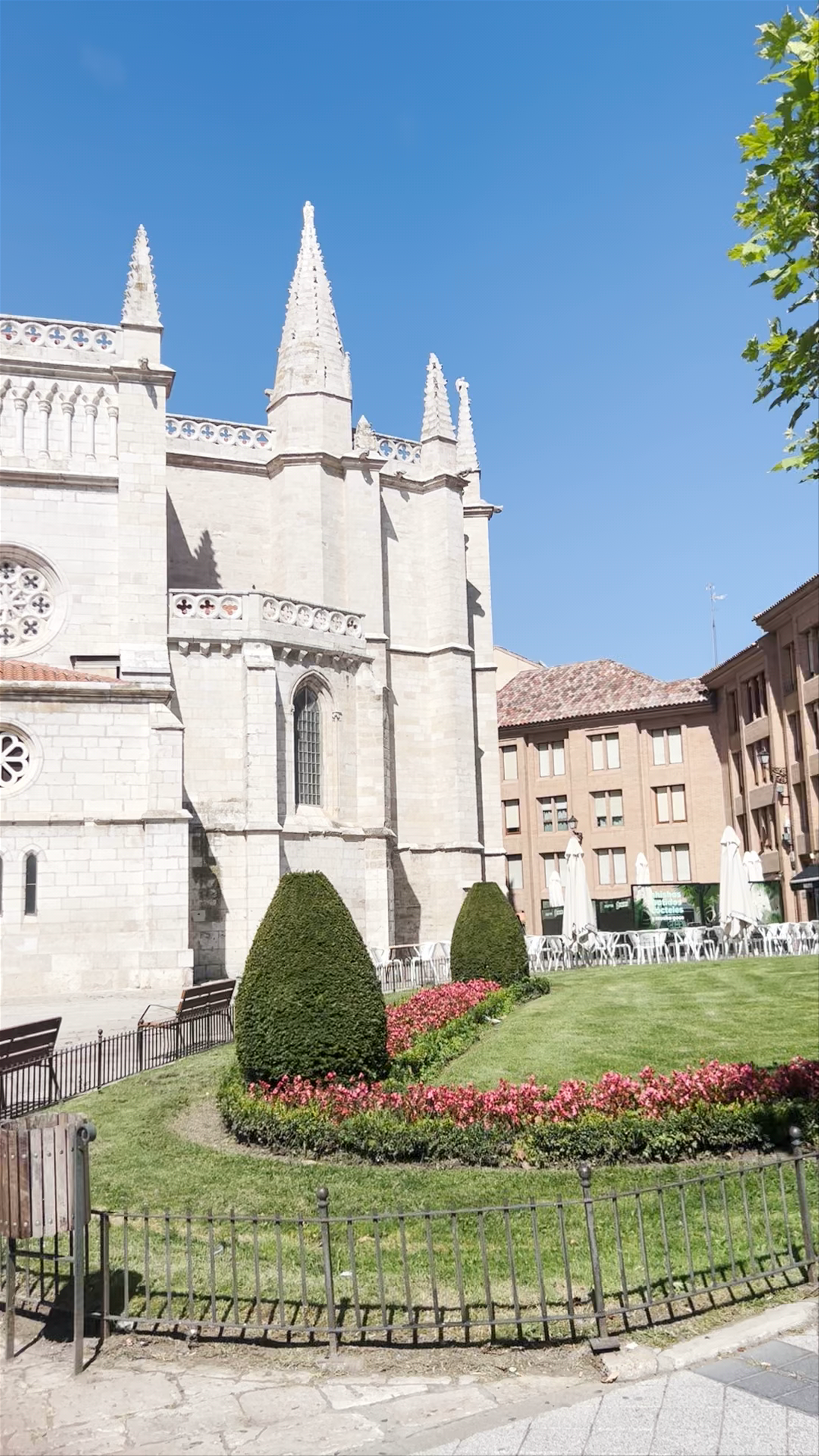 Iglesia de Santa María la Antigua: Timeless Gothic Charm in Valladolid