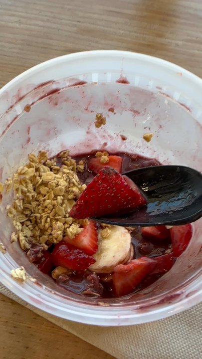 Fit Pantry - Video examining the strawberry - Breakfast & Brunch Near Me - Bakersfield, California