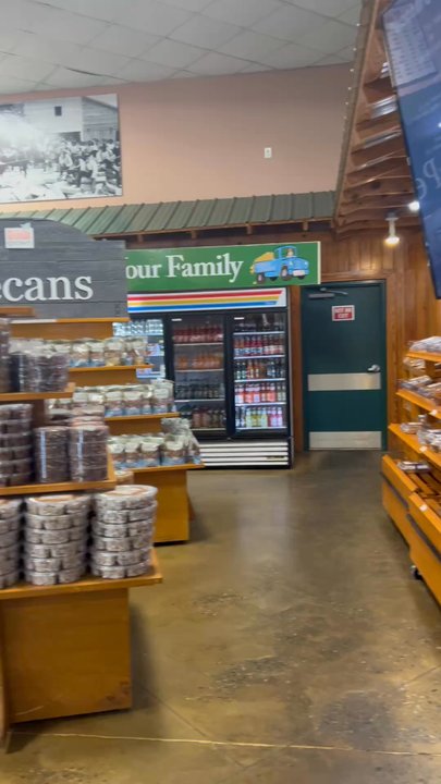 Lane Southern Orchards - Farmers Market Near Me - Fort Valley, Georgia