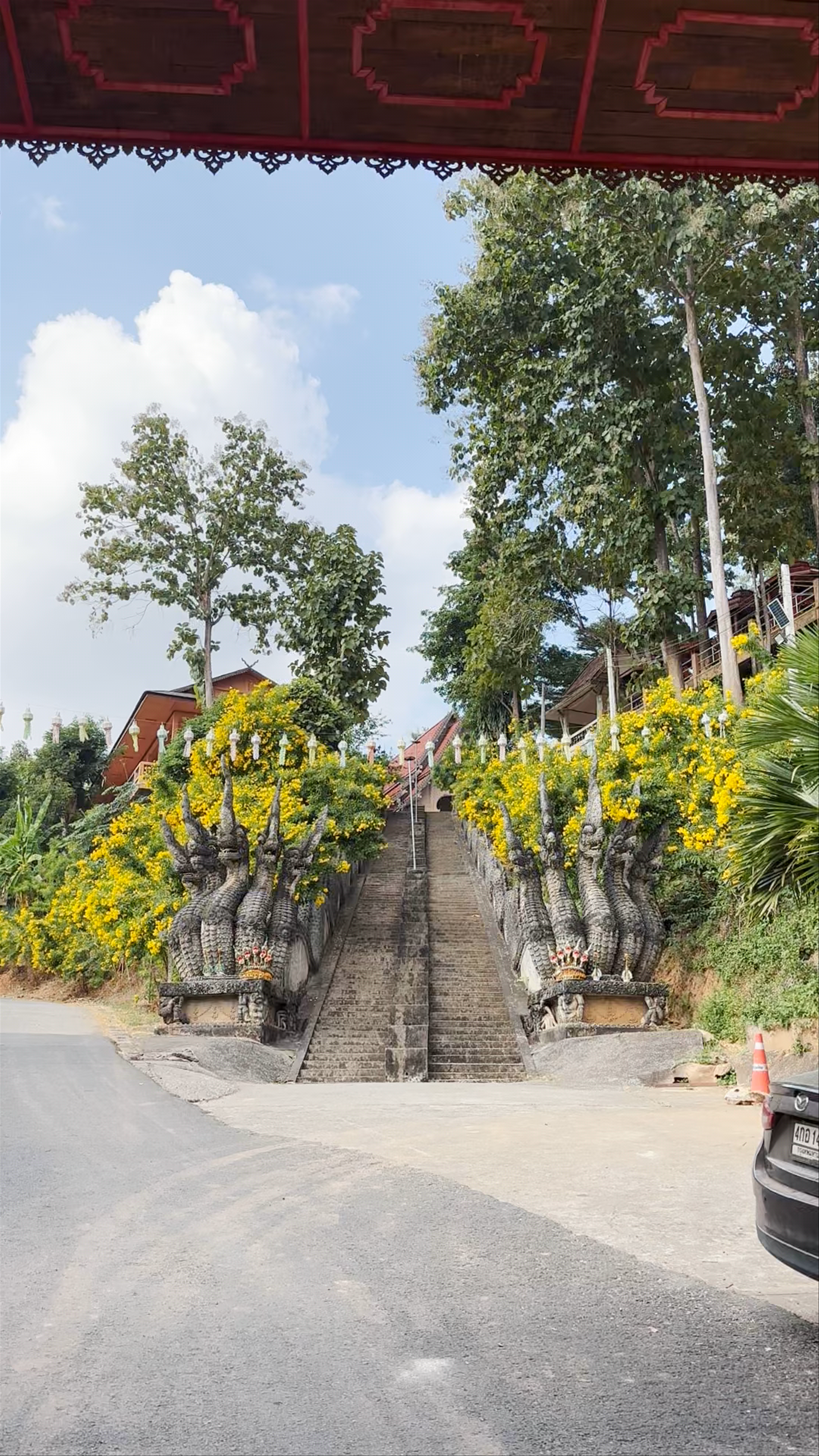 Phra That Doi Pu Khao