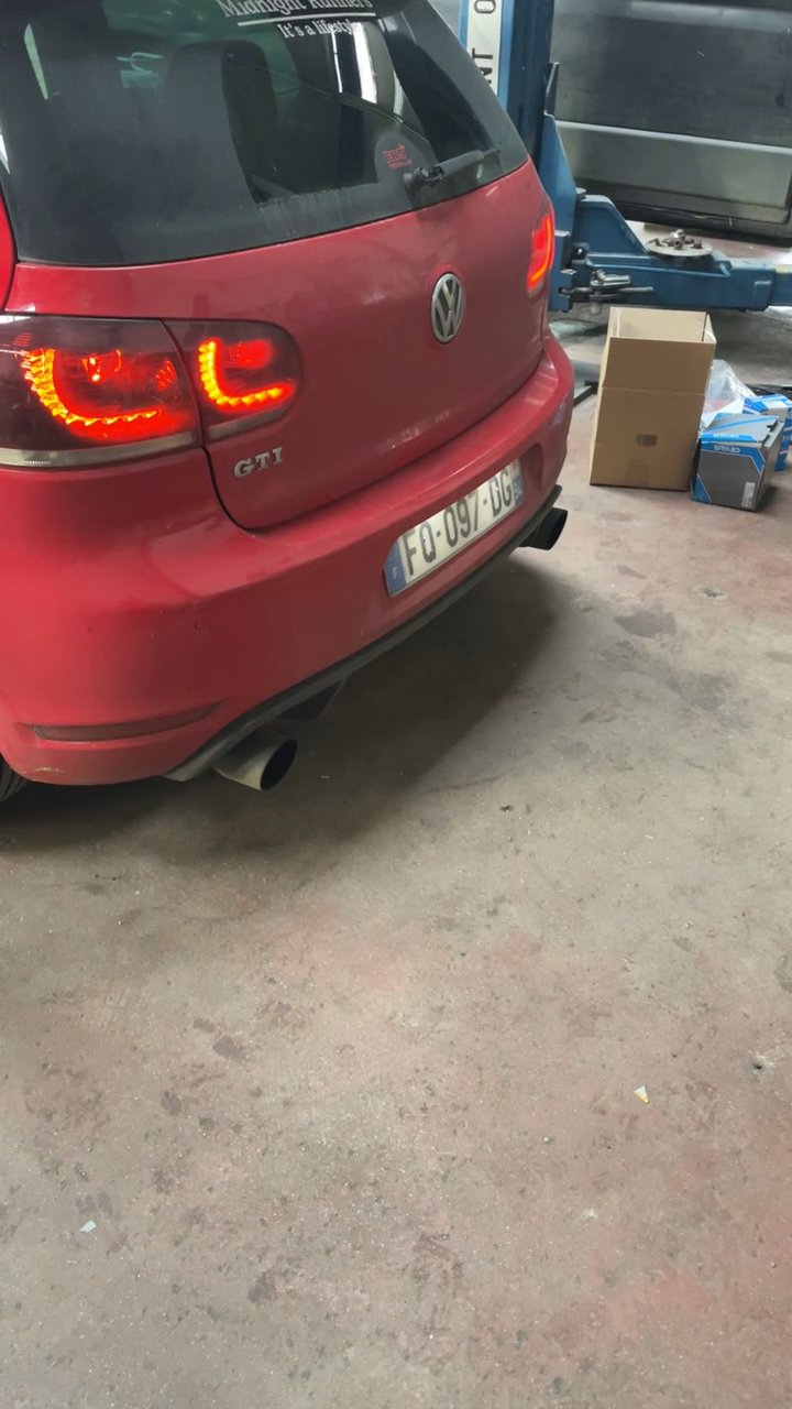 Post media