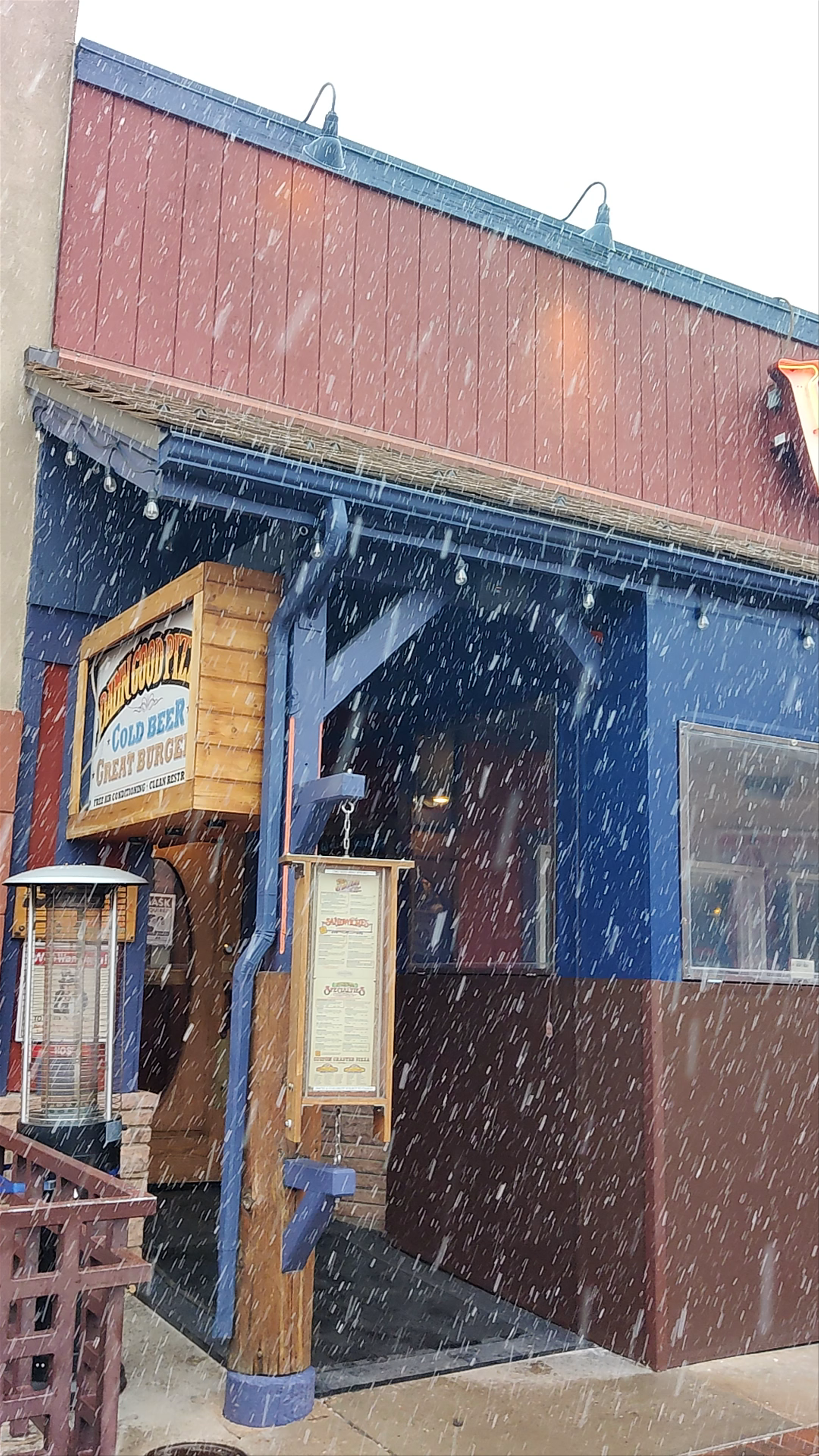 Woody's Wood Fired Pizza