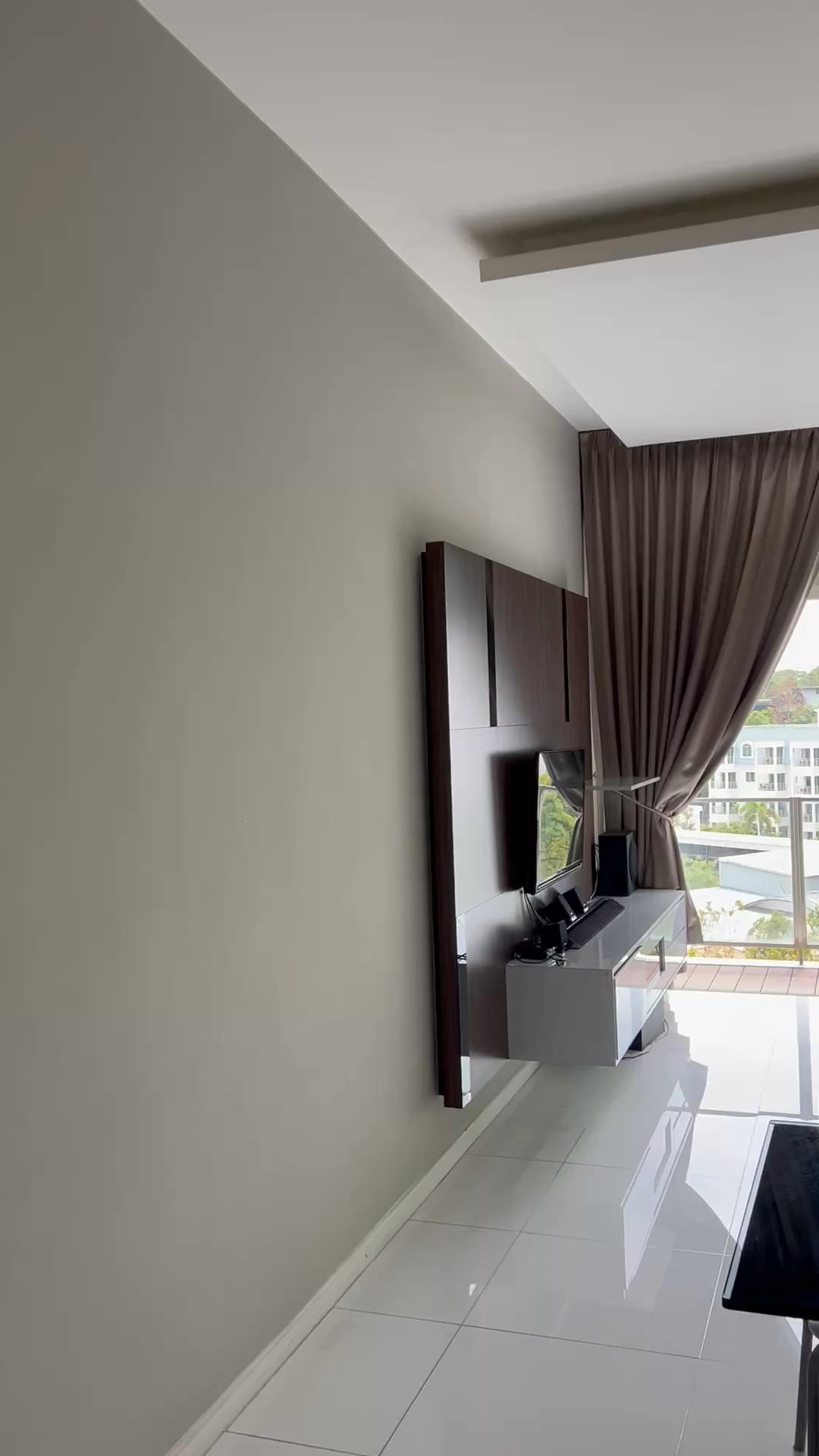 2 Bed Condo for Sale in  The Cascadia - Image 13