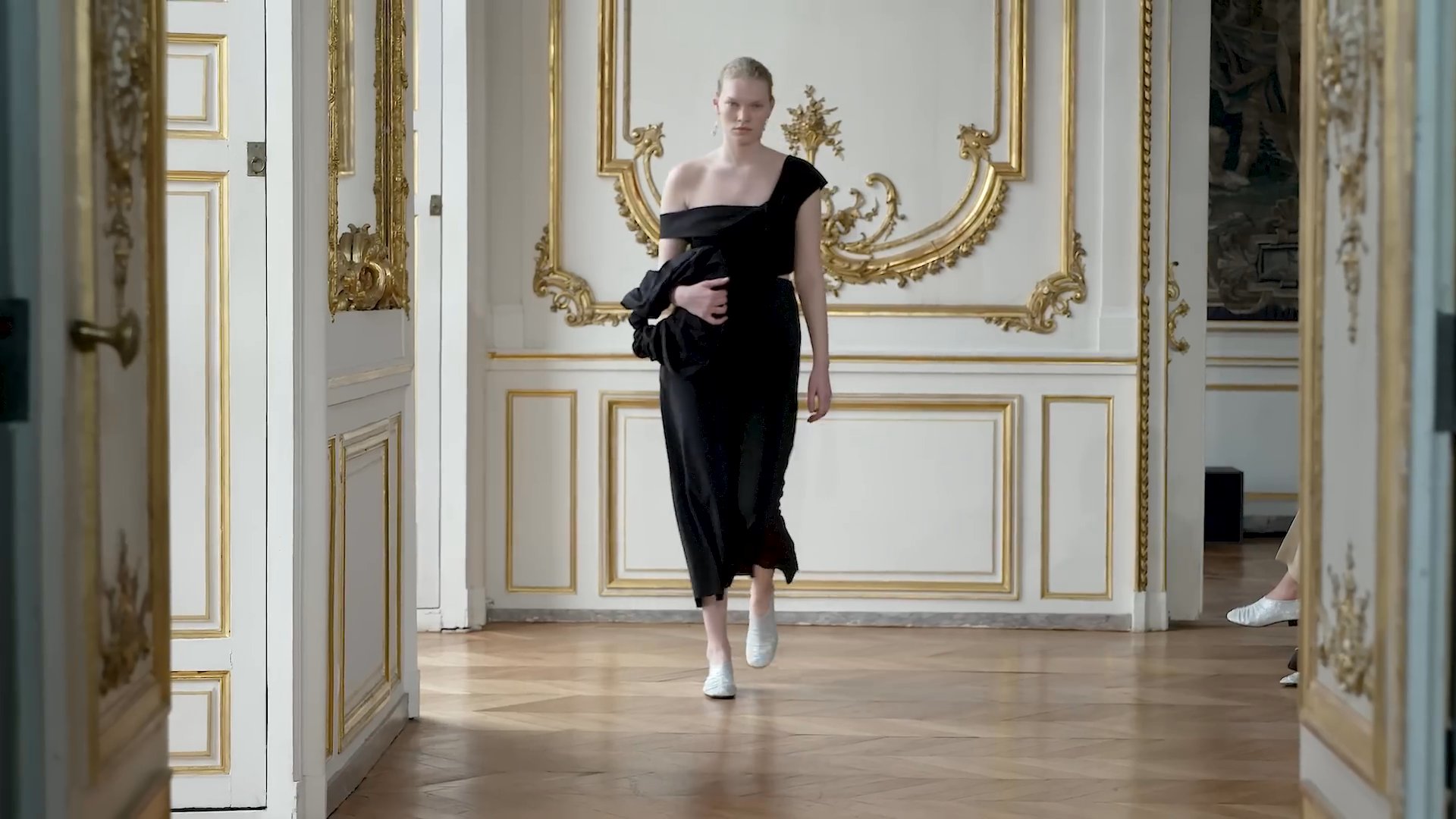 COS Atelier · SS23 · Runway · Paris