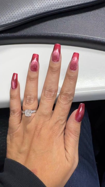 Utopia Nails - Tina gave me the most gorgeous champagne red color with a perfect cat-eye finish. I've been coming here for seven years - Nail Salons Near Me - Fontana, California