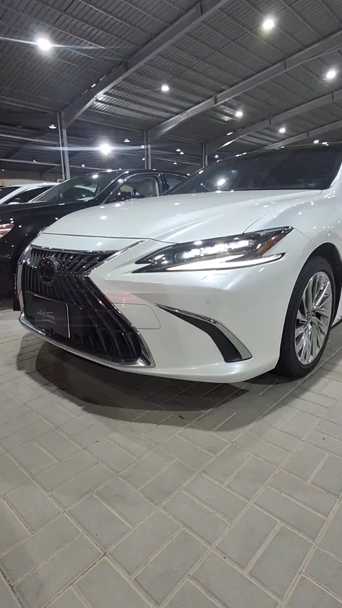 لكزس ES 250 2023