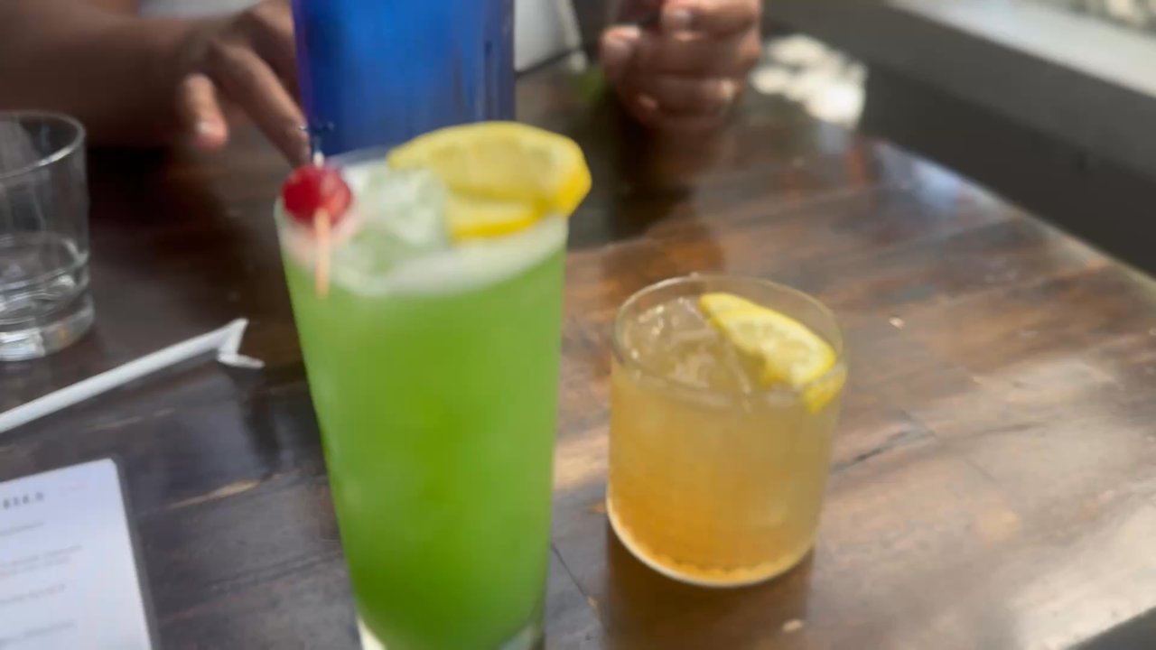 Honeybrew - Bistros Near Me - Vancouver, British Columbia