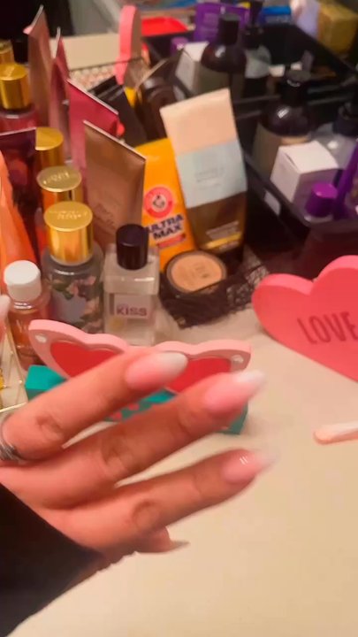 Diva Nail & Spa - Fresh Ombre fill!! - Nail Salons Near Me - Beaverton, Oregon