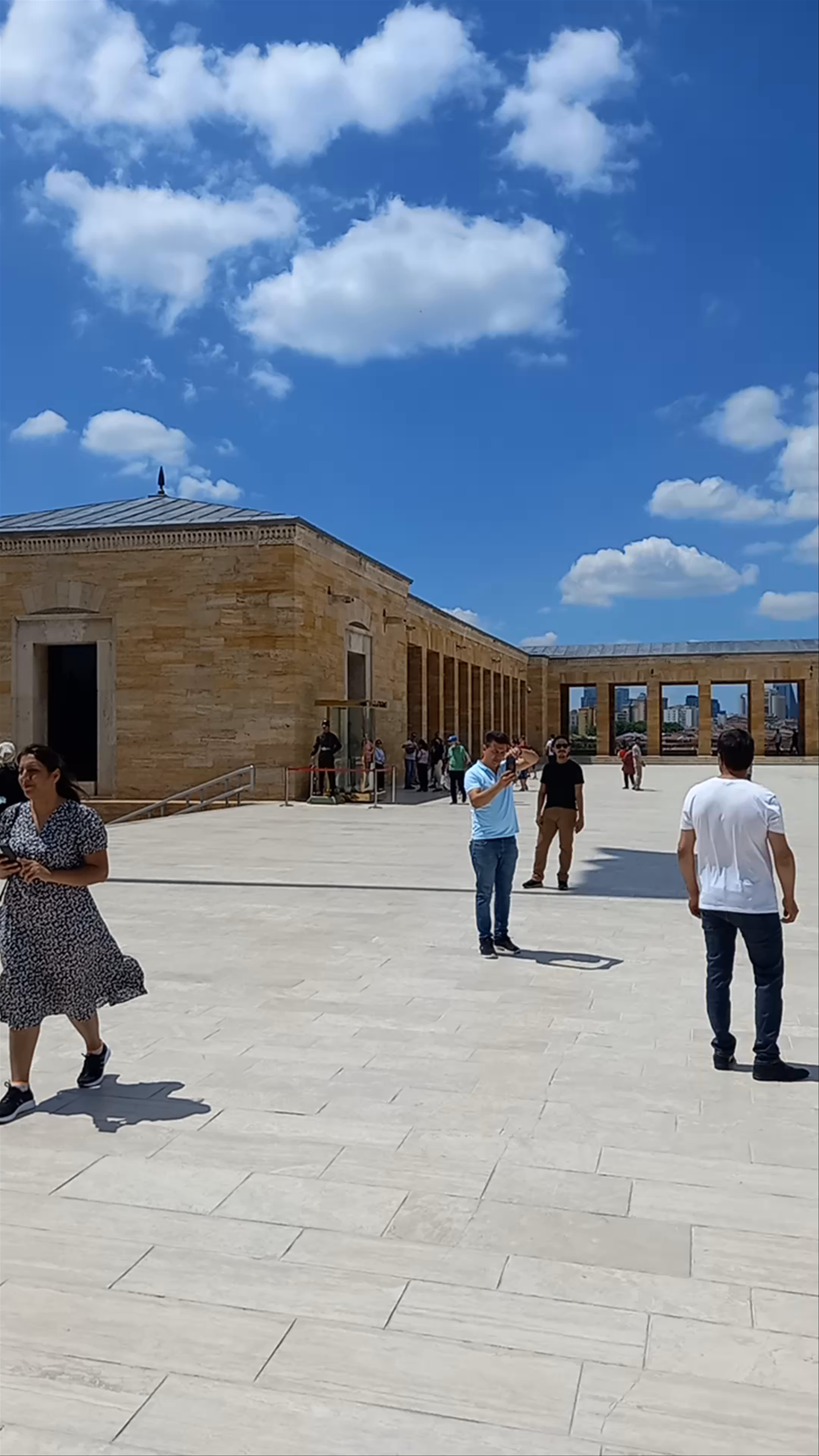 Anıtkabir Walkthrough: Peaceful Monumental Tribute in Ankara