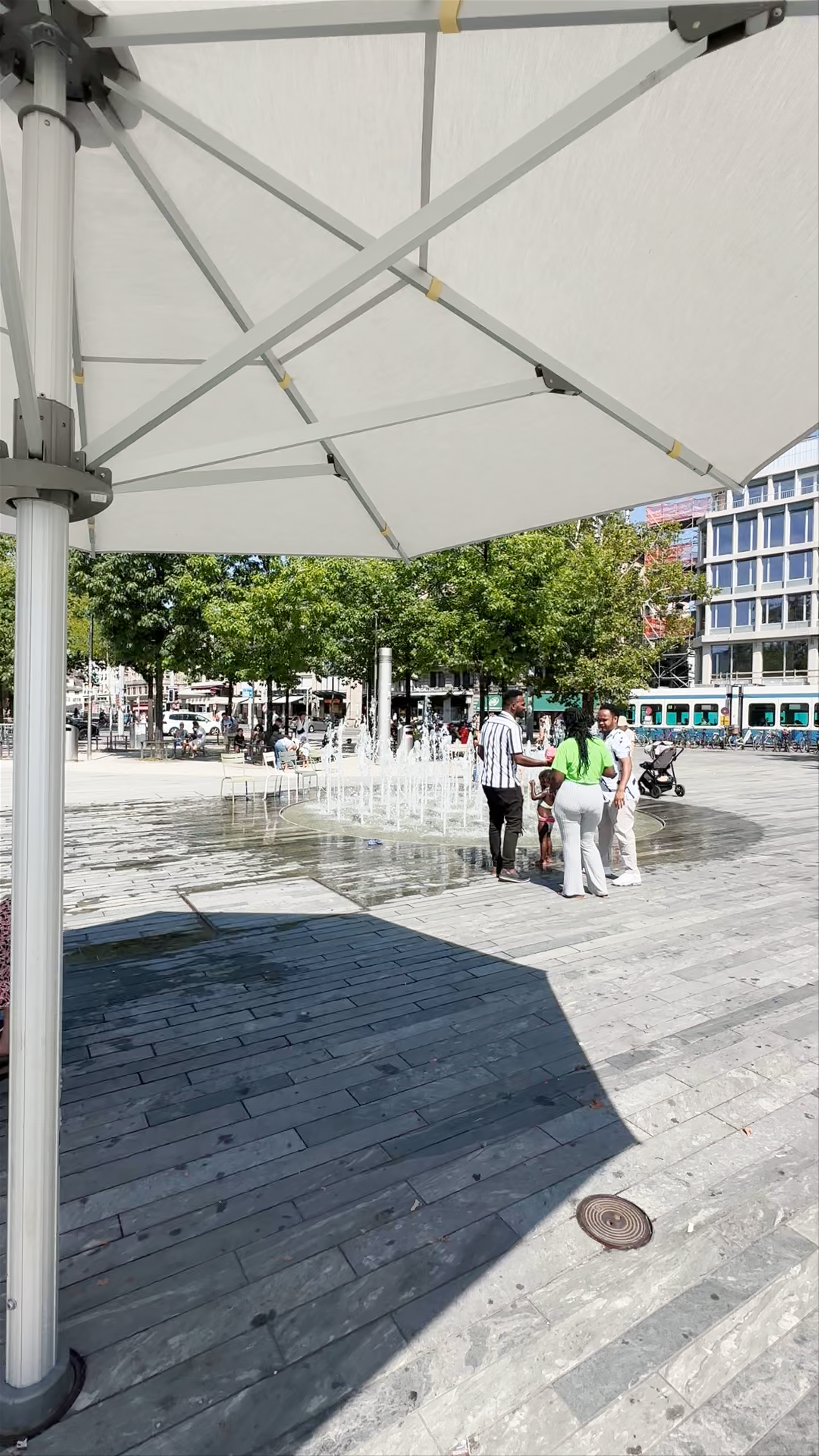 Sechseläutenplatz