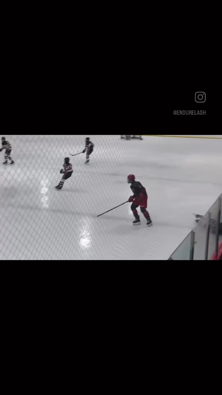 Davitt Huebner Shines: 7 Goals & 4 Assists for Carolina Jr. Hurricanes