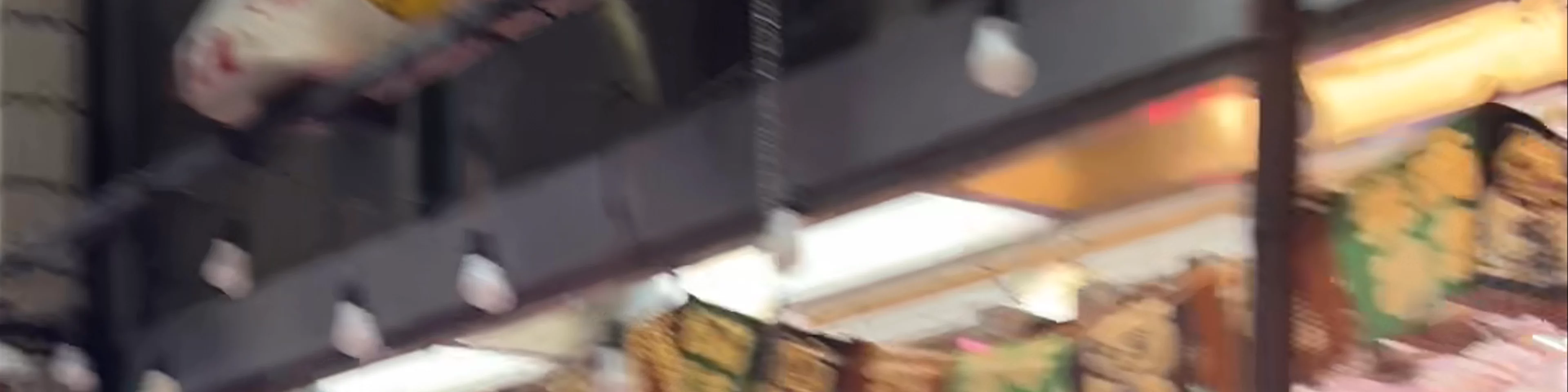 Sennichimae Doguyasuji Shopping Street for cookware