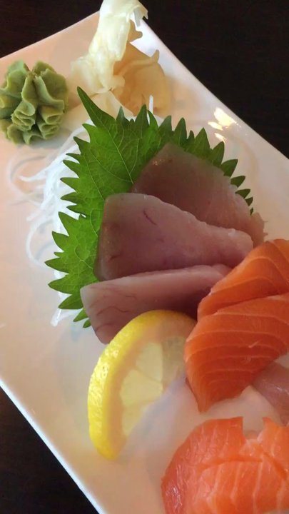 Denji Sushi - Even at 730pm the food was fresh! - Sushi Bars Near Me - Surrey, British Columbia