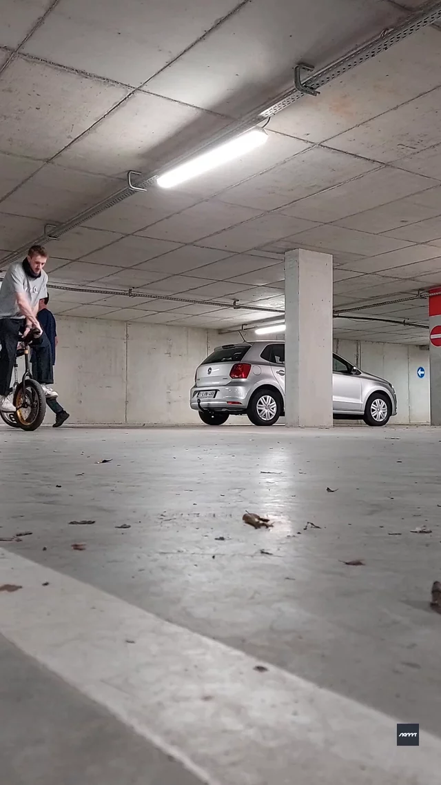 riu submission: 180, blind 180