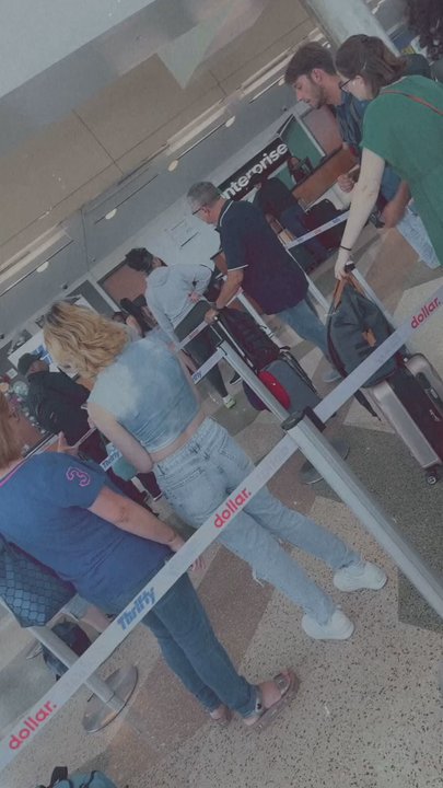 Dollar Car Rental - Line . ONE PERSON WORKING THE COUNTER FOR A WHOLE HOUR. - Car Rental Near Me - Kenner, Louisiana
