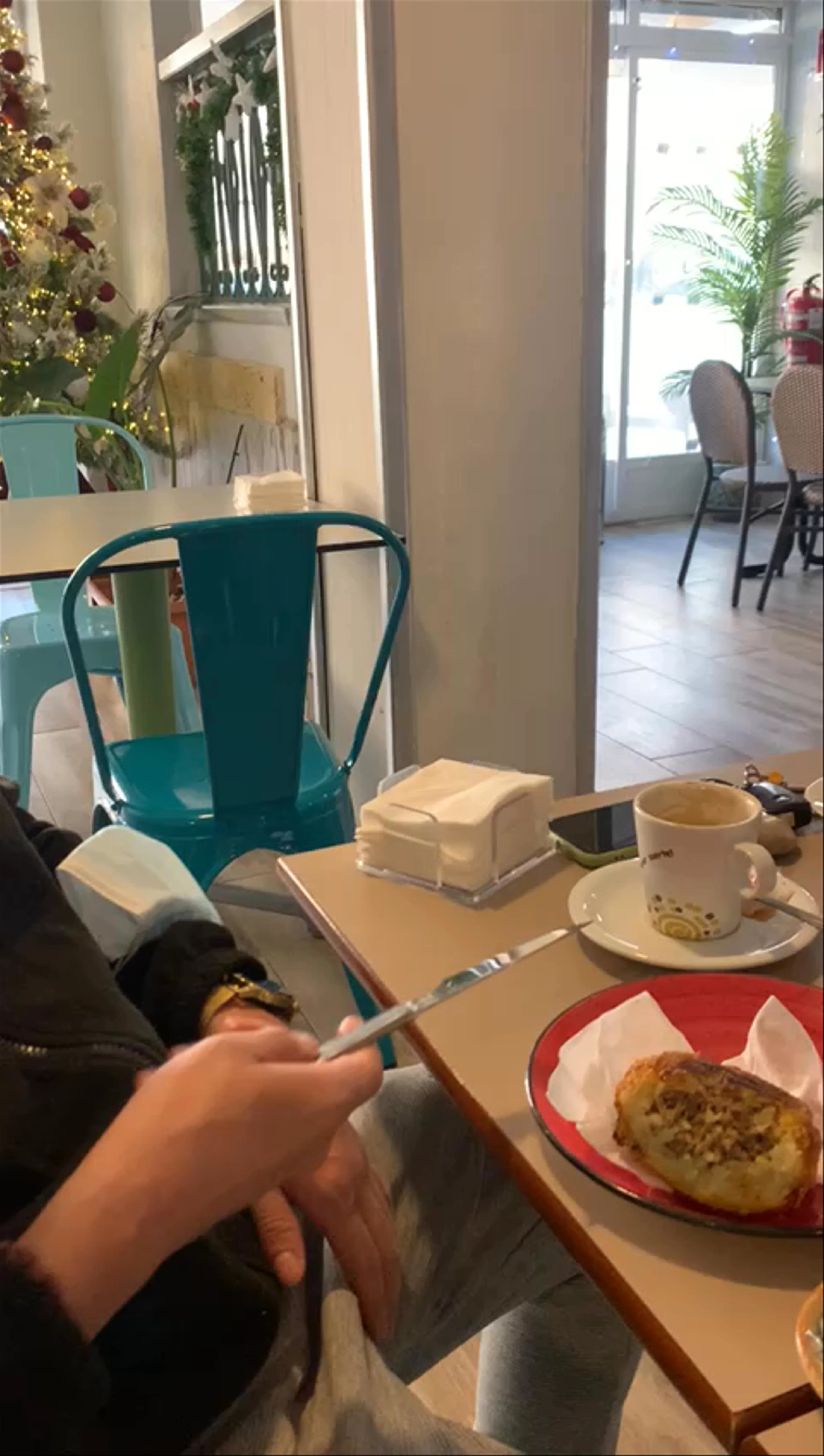 Donde la tia, Avinguda de Paris