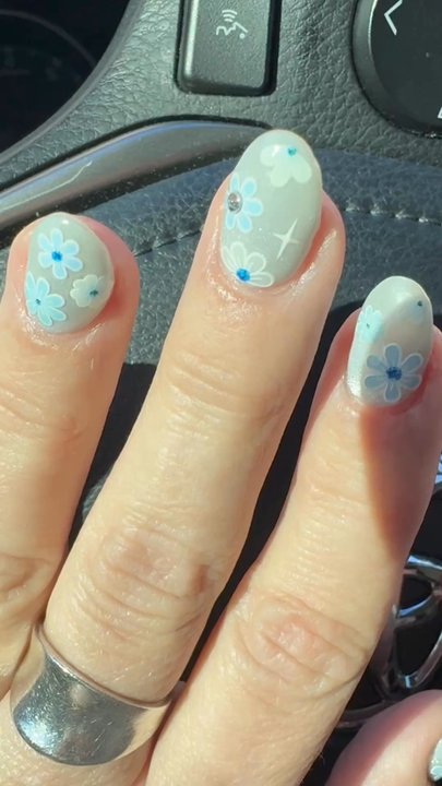 Diva Nails - Nail Salons Near Me - Louisville, Kentucky