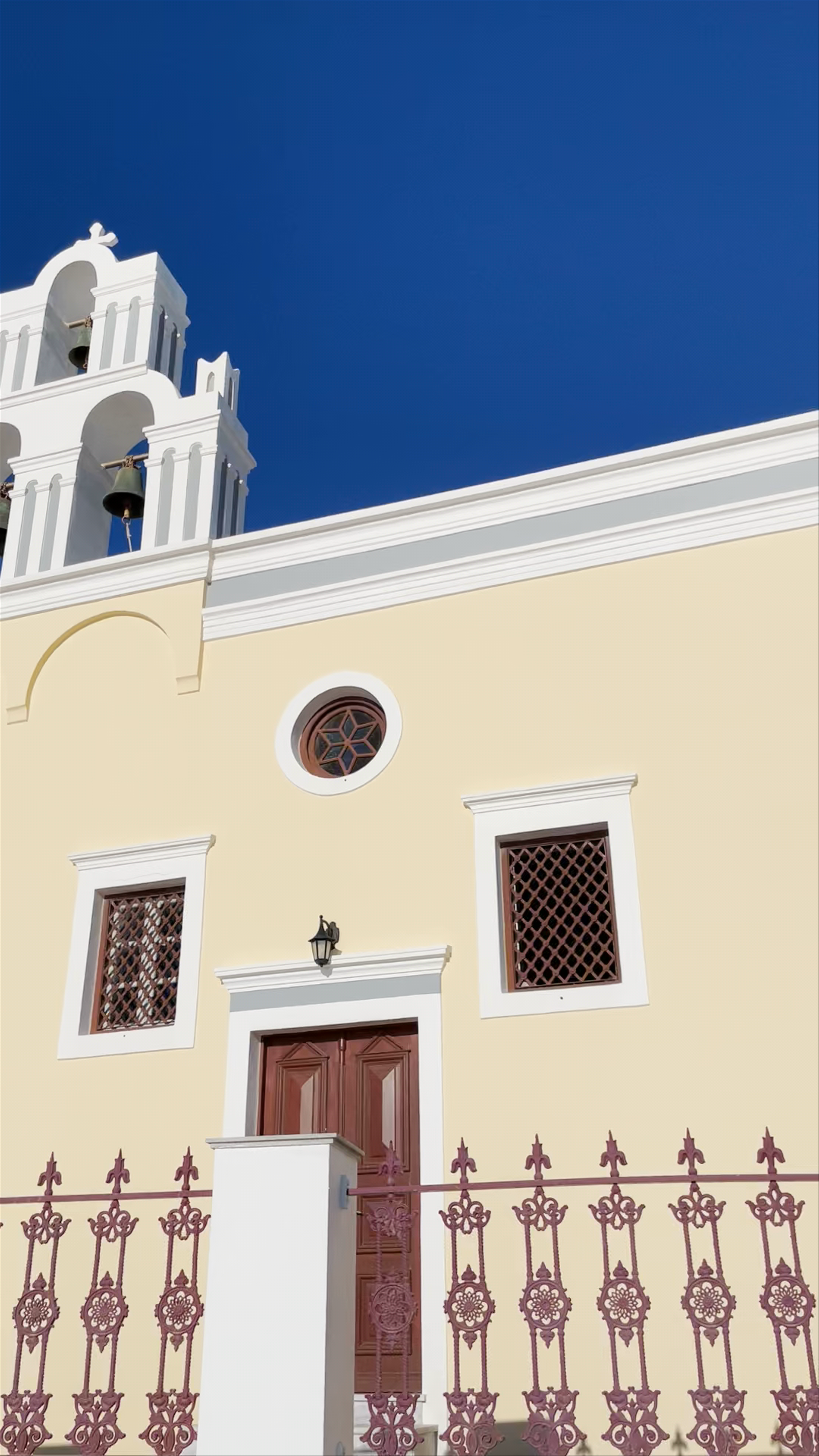 Τρεις Καμπάνες των Φηρών: Iconic Church Bells in Fira, Santorini