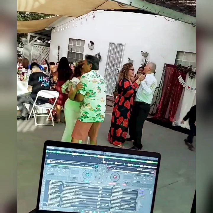 DjNancy - Wedding. Dance dollar - DJs Near Me
