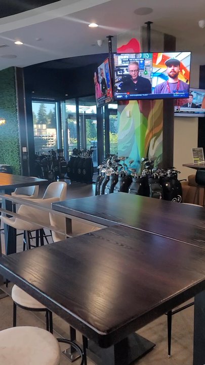 Five Iron Golf - Golf Near Me - Kirkland, Washington