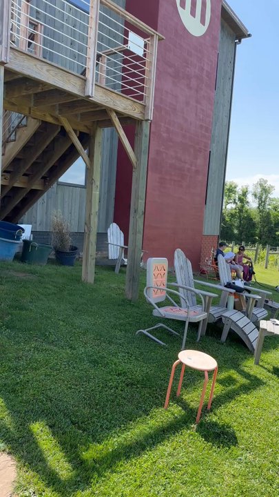 Muse Vineyards - Wine Tasting Room Near Me - Woodstock, Virginia