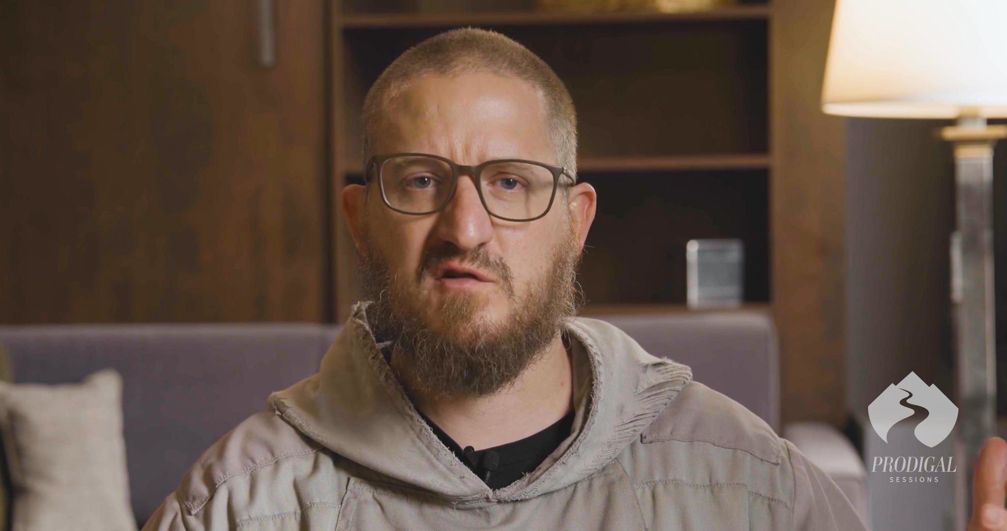 S1 E2 - "For the first time in my life, I stopped going to Mass on Sunday" - Fr. Mark-Mary's Story - Prodigal Sessions