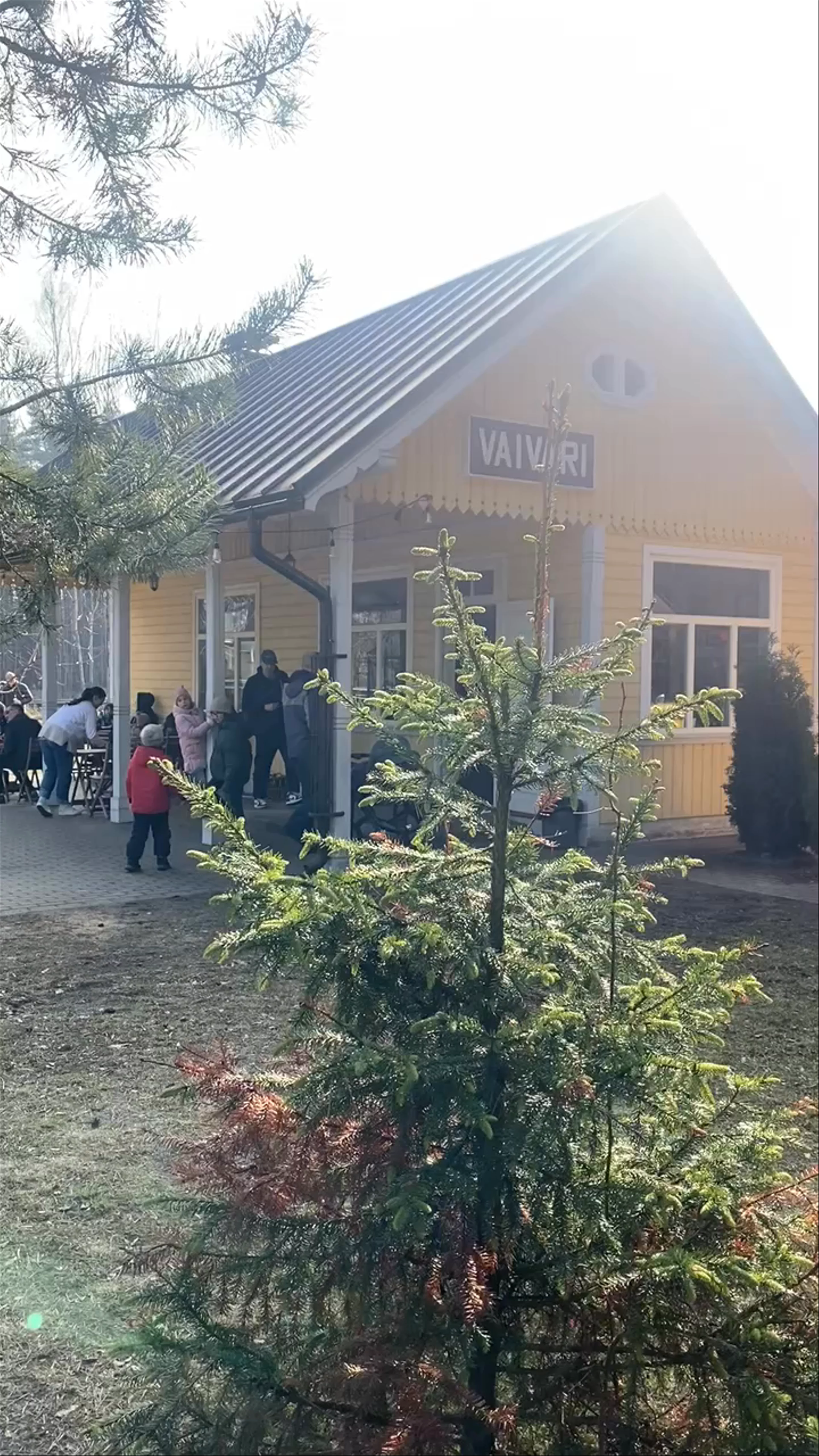 Stacija Vaivari, Picērija, Laimdotas iela