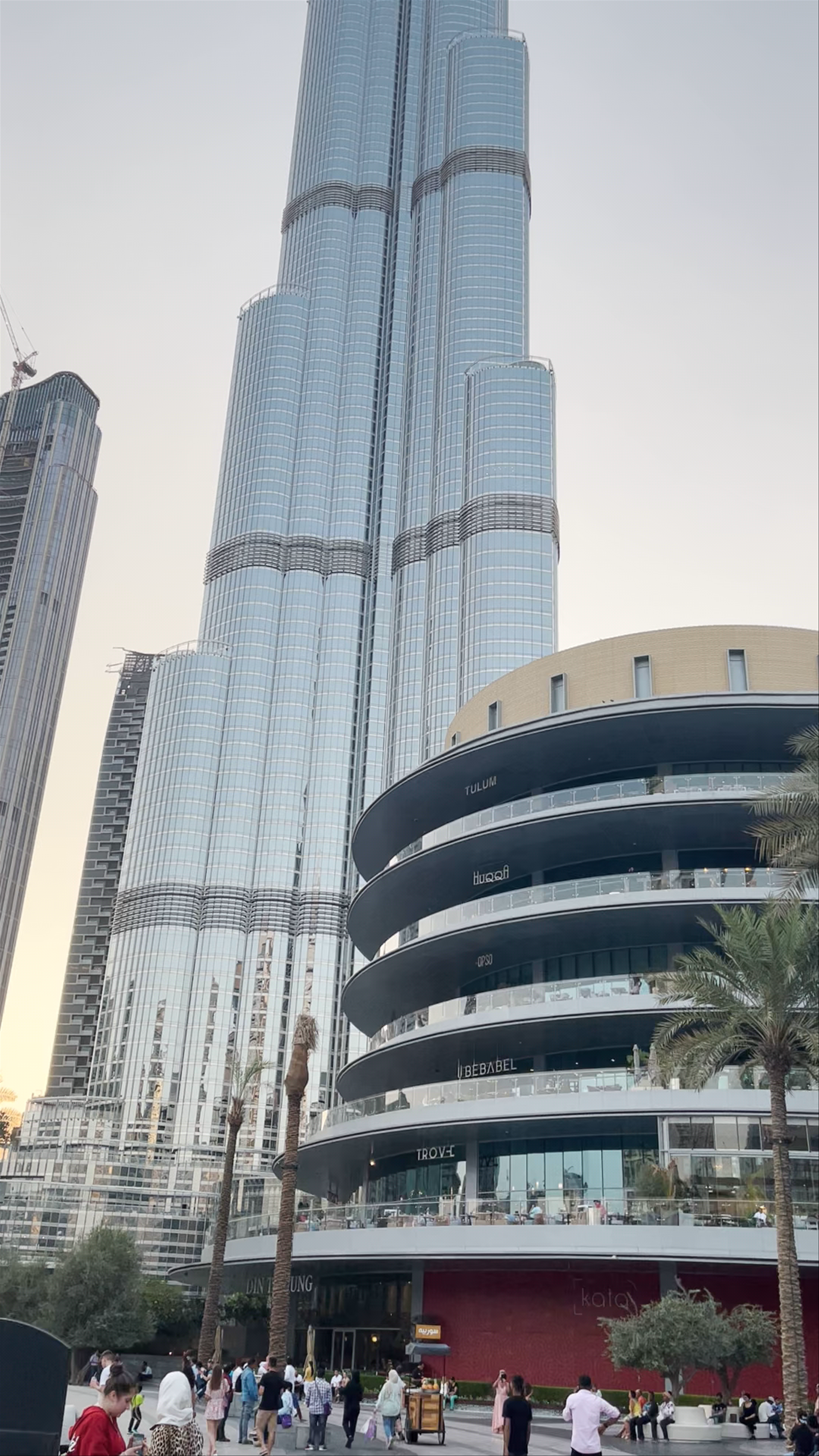 Burj Khalifa at Sunset: Dubai's Iconic Skyline Experience