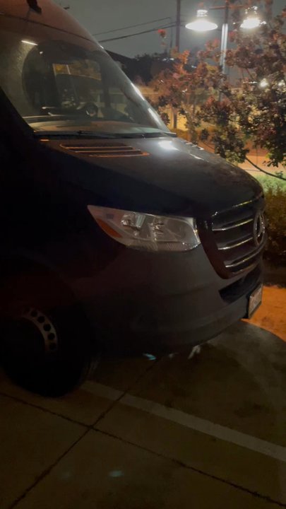 US First Class Limousine - Beautiful party bus, special and modern design with a professional chauffeur. - Limos Near Me