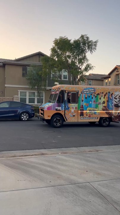 Barneys Ice Cream - Saying bye to our favorite Ice Cream Truck!  Barney's Ice Cream! We love you! - Food Trucks Near Me