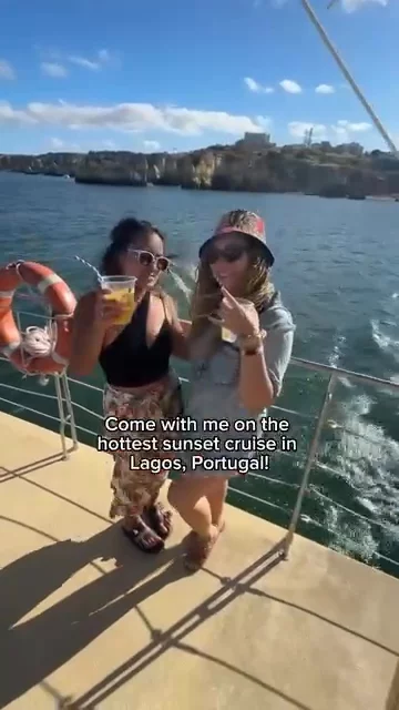 Lagos Sunset Party Cruise along Ponta da Piedade