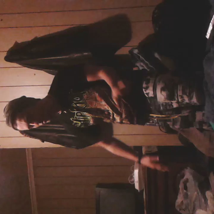 Danny's Motel - This is a video I recorded of my boyfriend dancing. But as you can see, the room is dirty. And needs to be updated and remodled! - Hotels Near Me - Beaver Falls, Pennsylvania