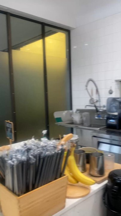 Plentea - Video of interior - Bubble Tea Near Me - Berkeley, California