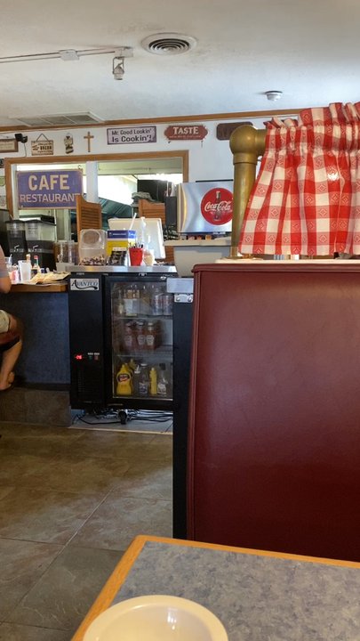 Izzy's Cafe - Barbeque Near Me - El Cajon, California