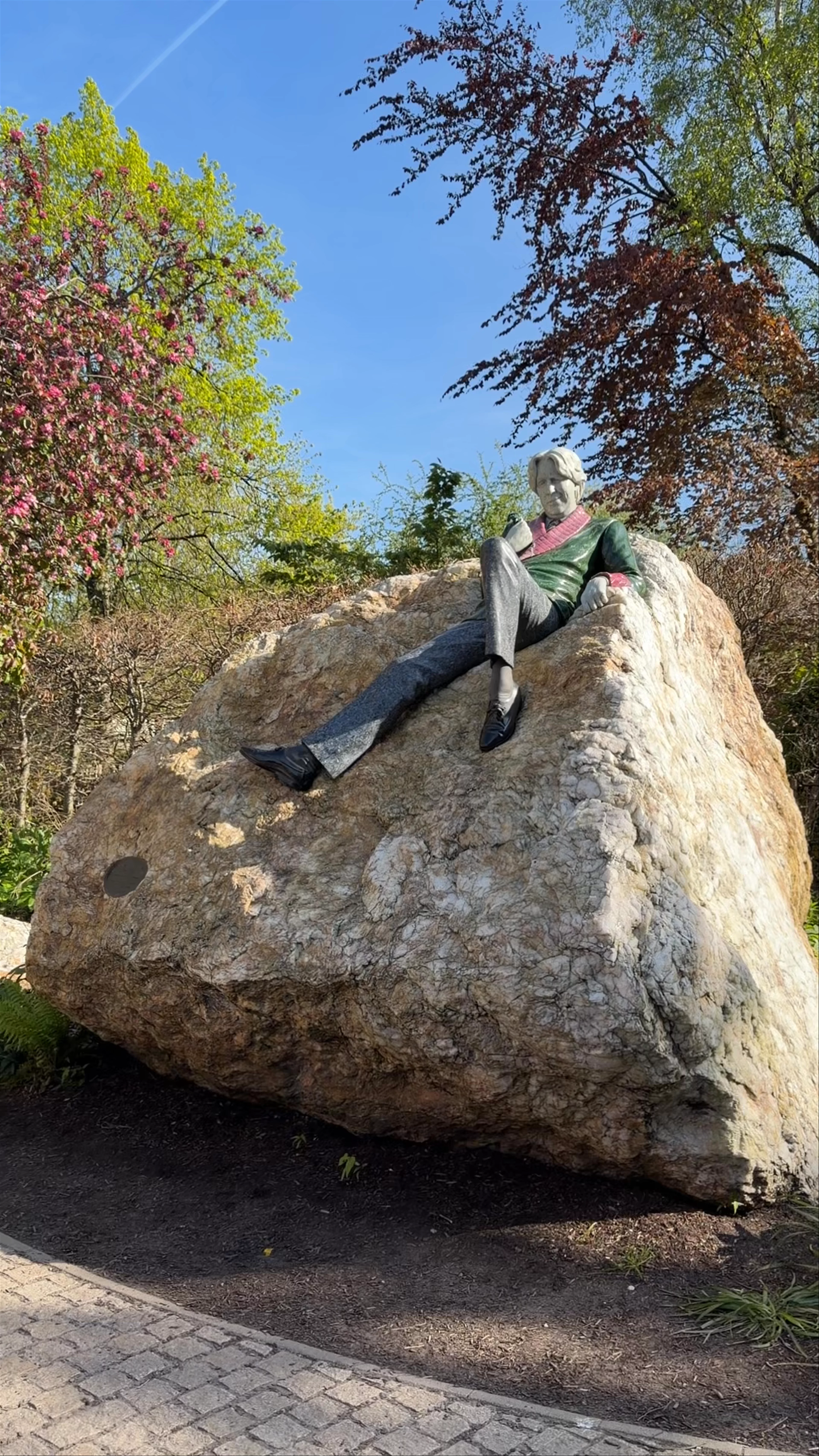 The Oscar Wilde Monument
