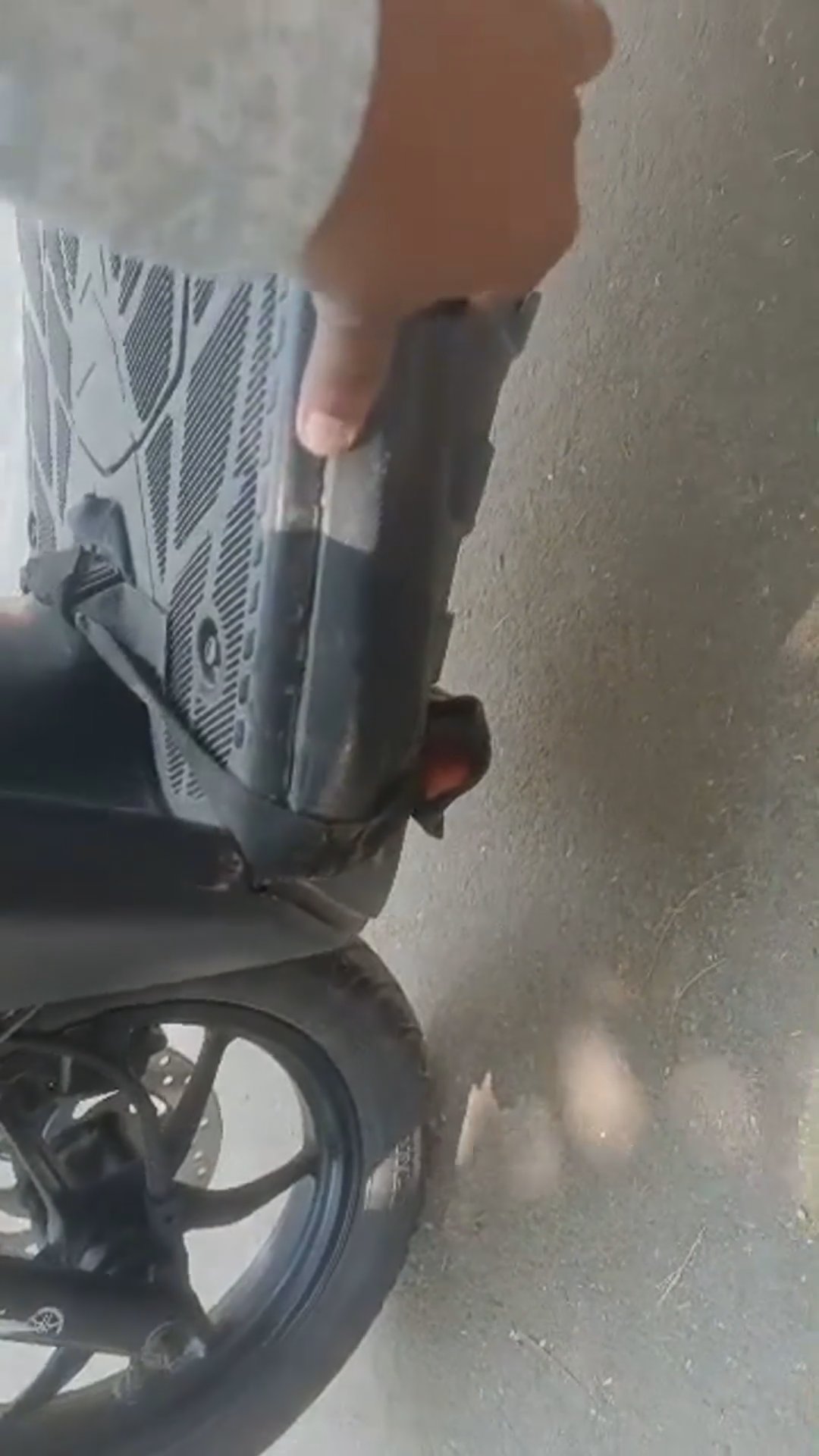 Walk-around video thumbnail